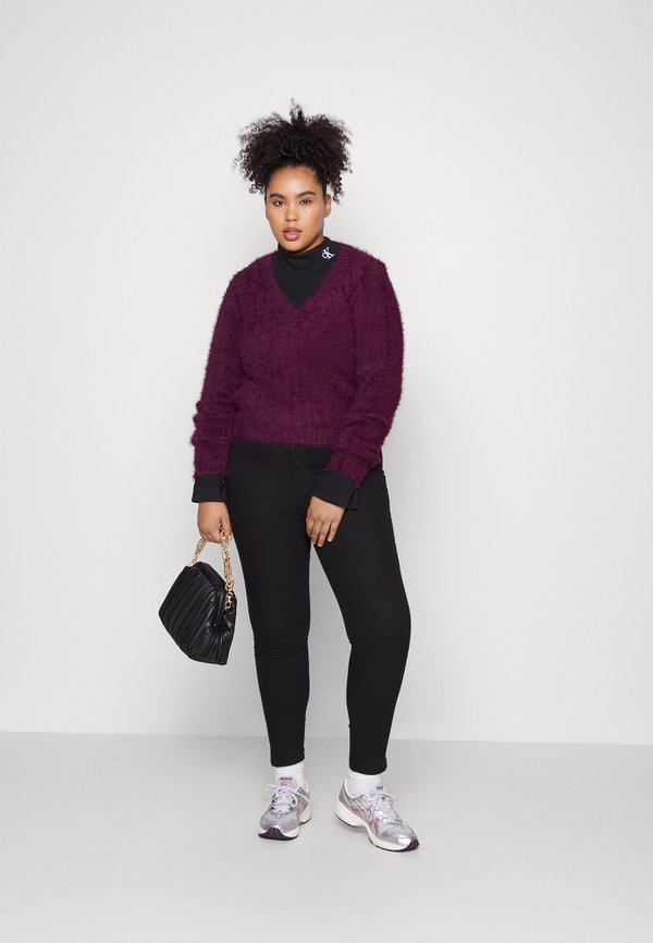 Vero Moda Curve VMTULAPOILU  V NECK