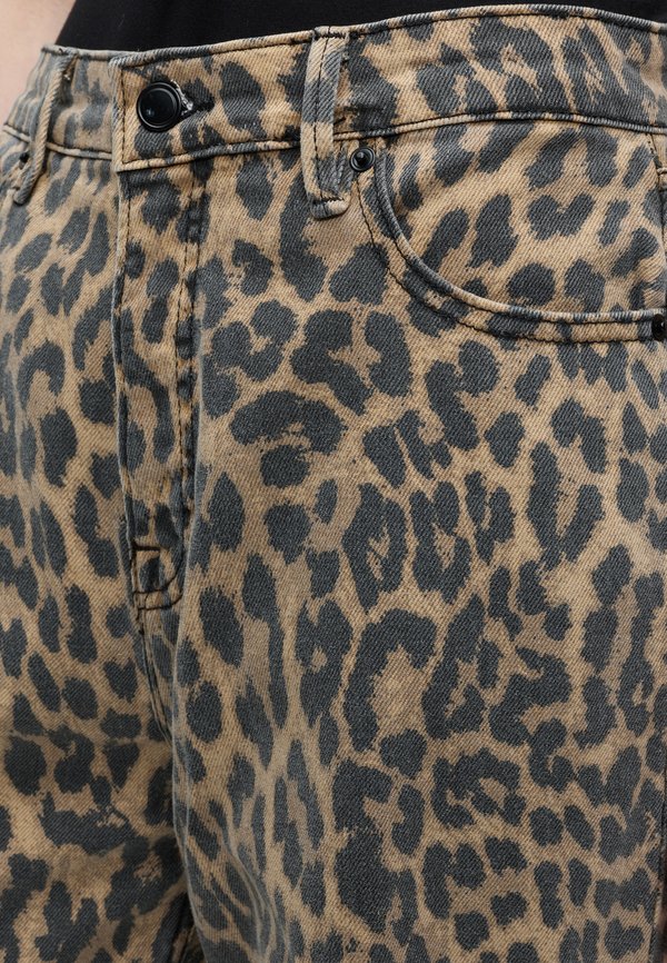 Good American GOOD STANDARD EASE LEOPARD JEANS