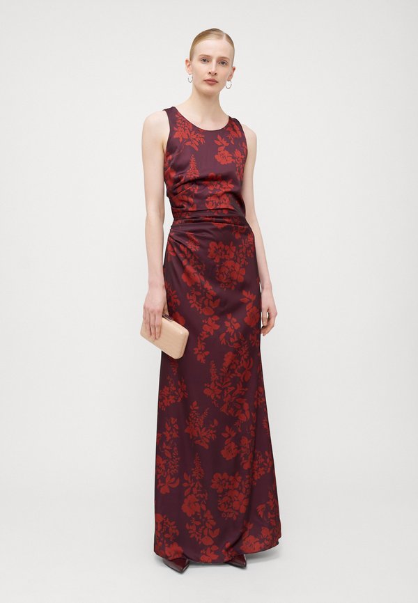 WAL G TALL AUTUMN WEDDING SASHA BACK CROSS PRINT MAXI