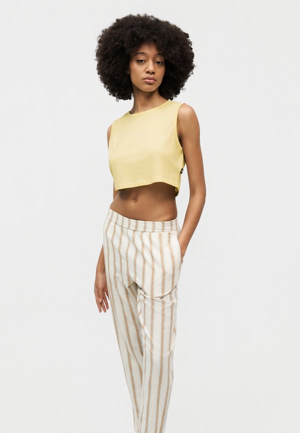 Quiksilver EXTRA TANK