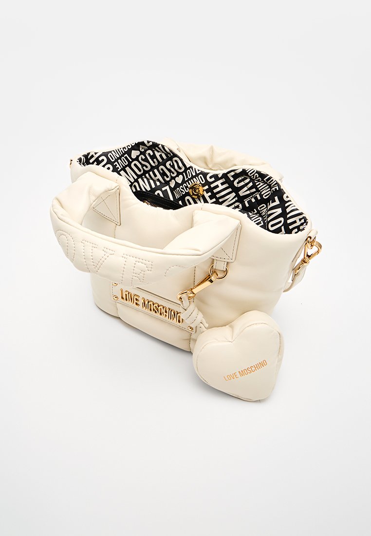 Love Moschino