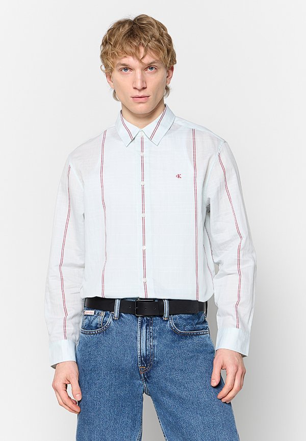 Calvin Klein RELAXED FIT