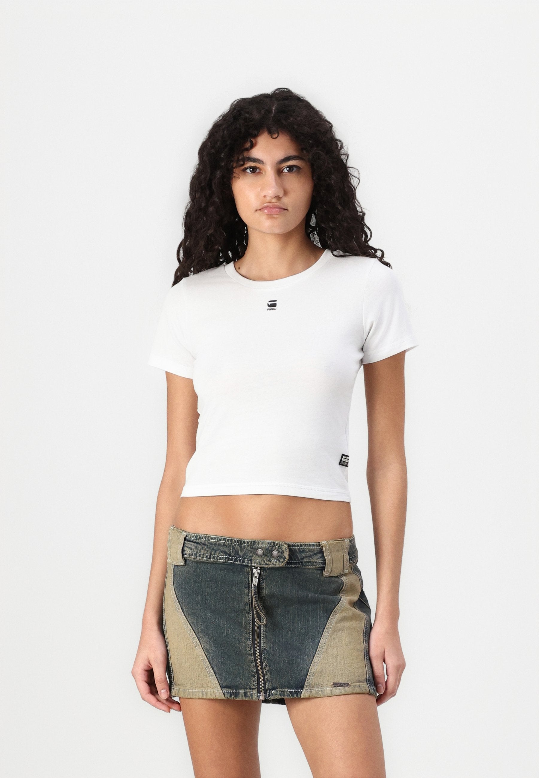 CROPPED MINI SLIM Media 3