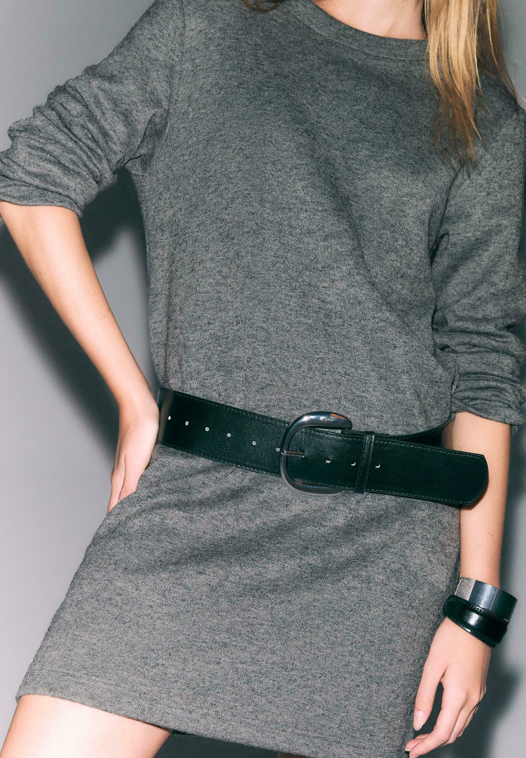 Stradivarius SHORT WITH BELT