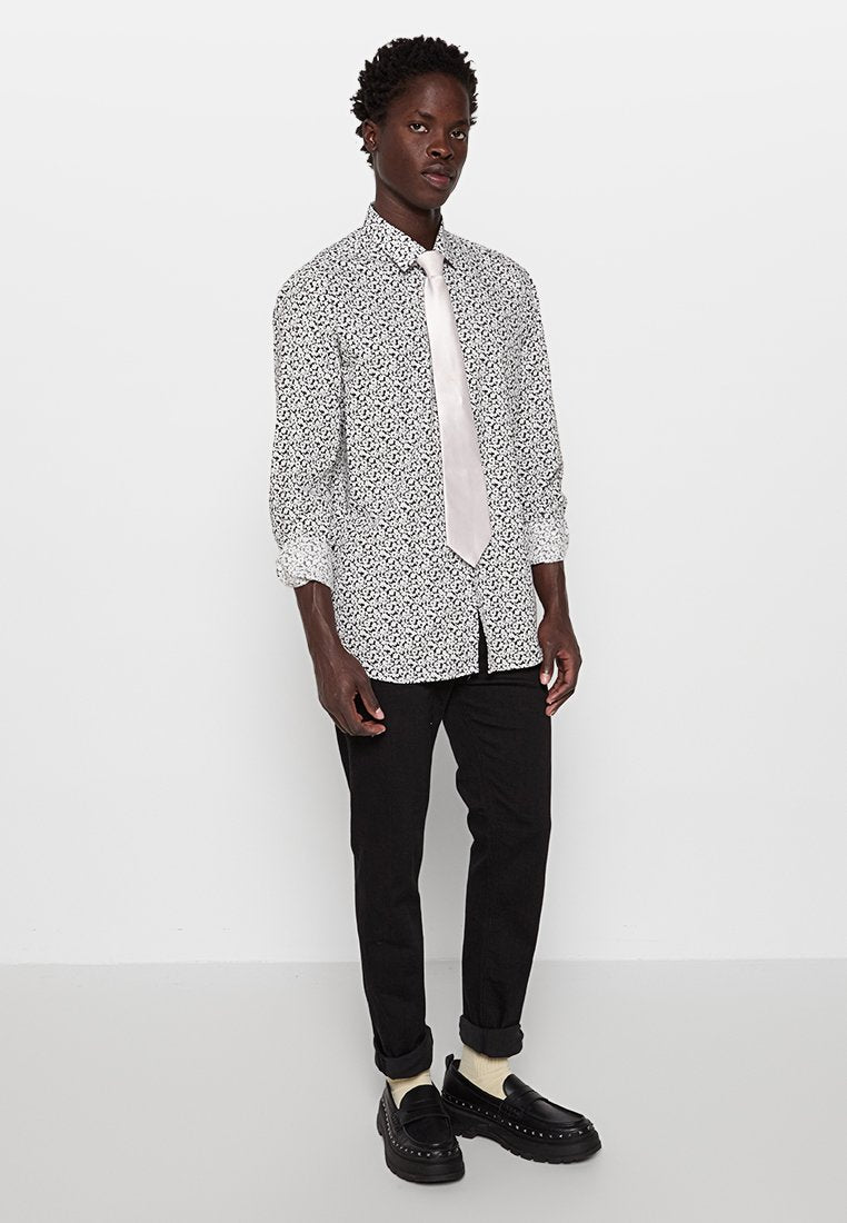 SLIM FIT Media 3