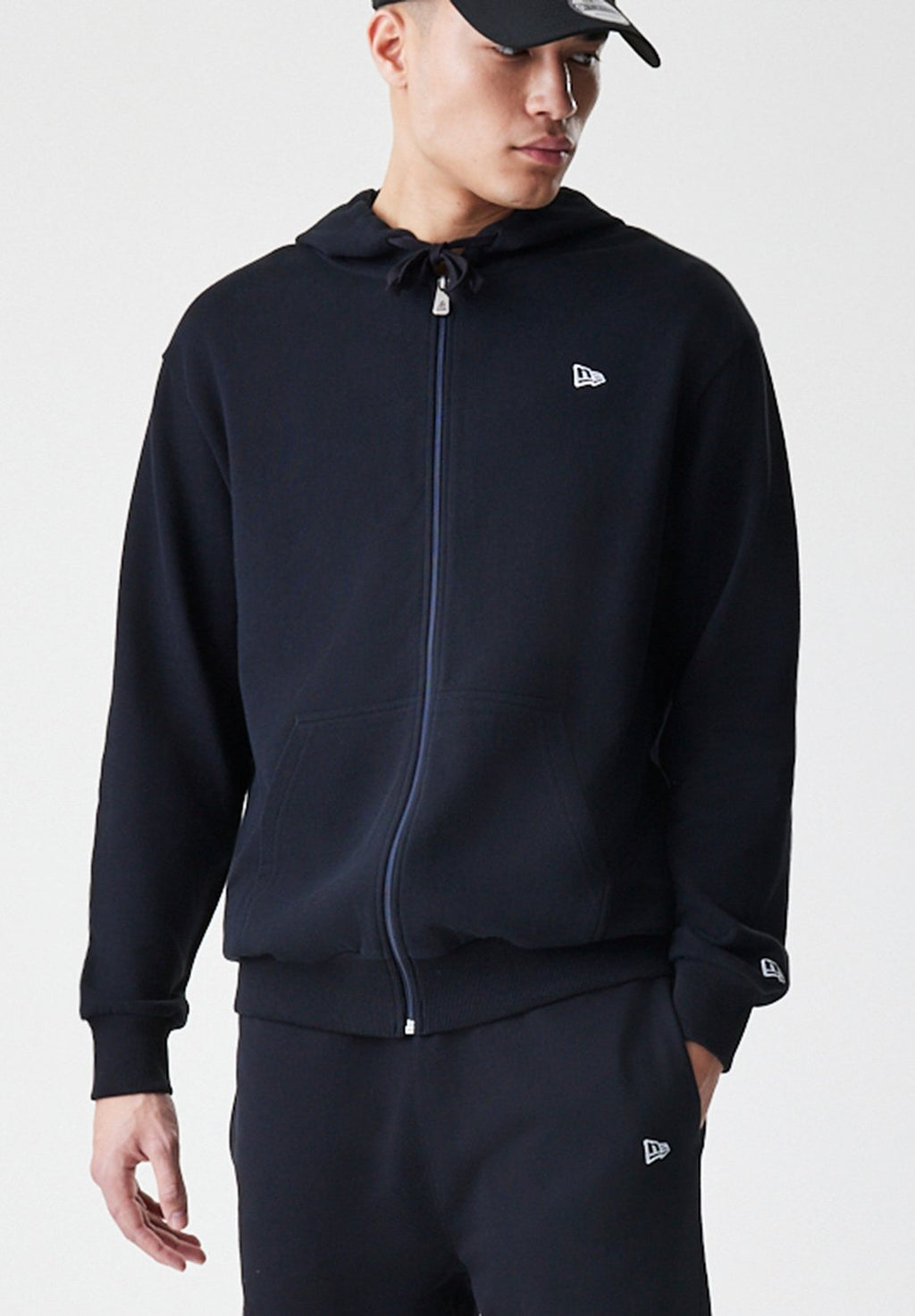 New Era PREMIUM ESSENTIAL HOODY