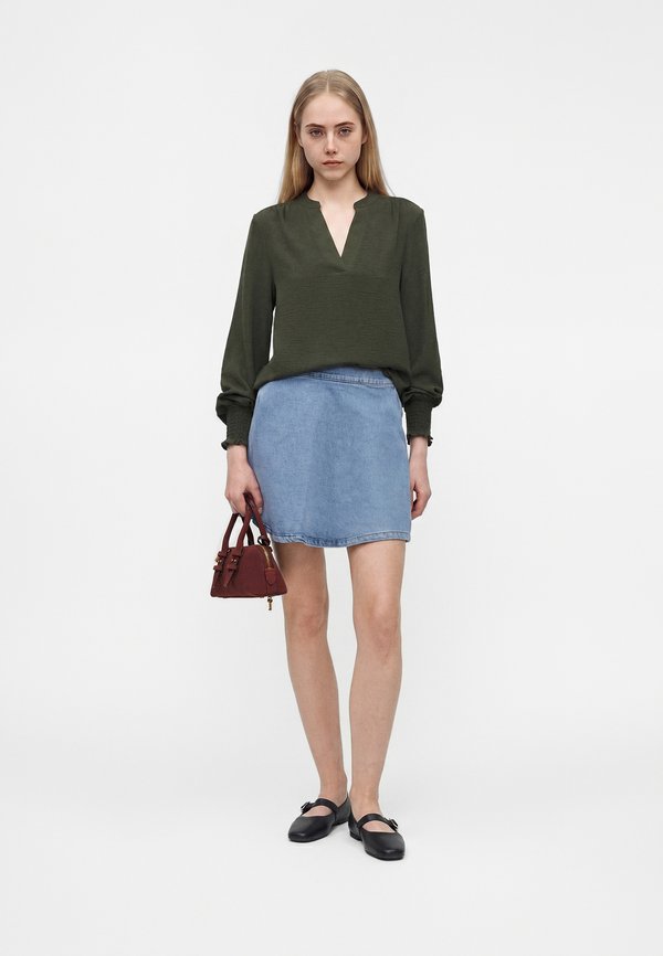 ONLY ONLMETTE V-NECK LS SMOCK TOP NOOS WVN