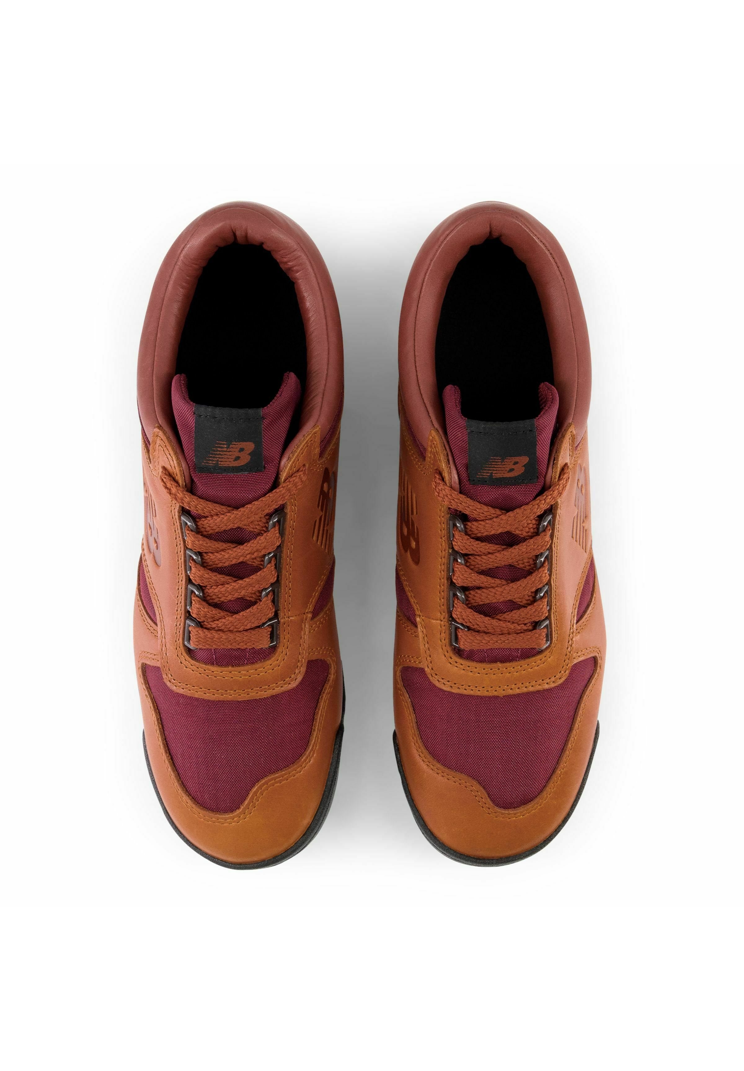 New Balance RAINIER LOW