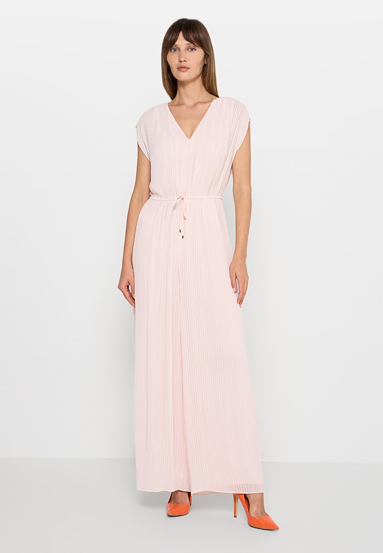 comma Jumpsuit Media 1