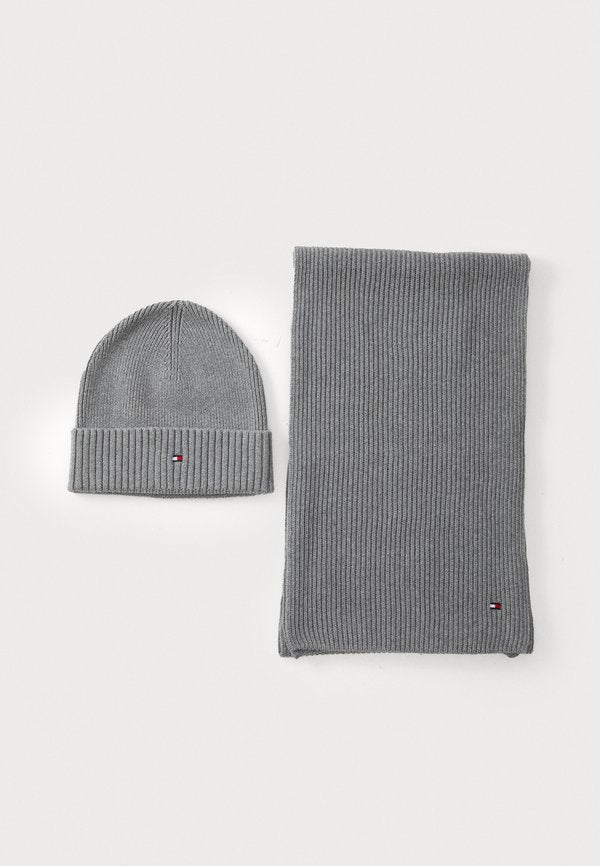 Tommy Hilfiger FLAG BEANIE & SCARF SET - Scarf - mid grey heather