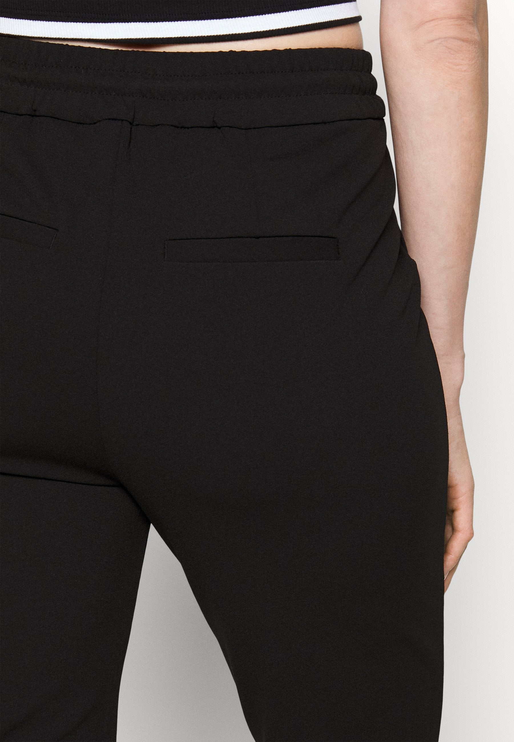 Vero Moda Tall VMZAMIRAEVA LOOSE STRING PANT