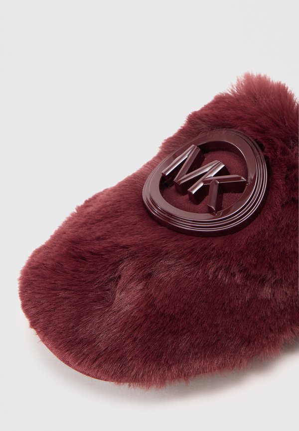 MICHAEL Michael Kors ADA