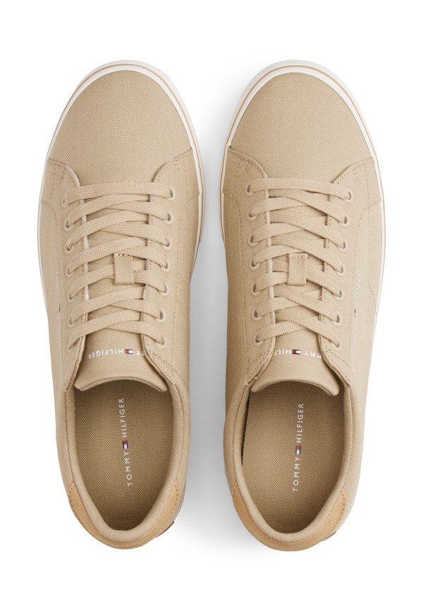 Tommy Hilfiger CANVAS EMBOSSED TRAINERS