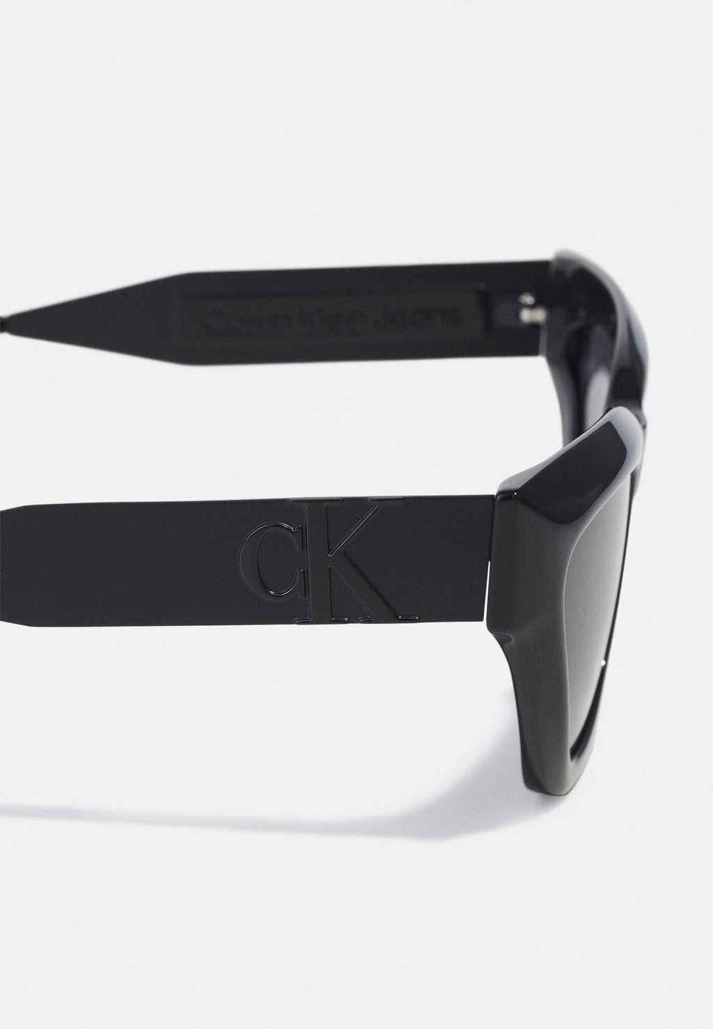 Calvin Klein Jeans Sonnenbrille Media 3