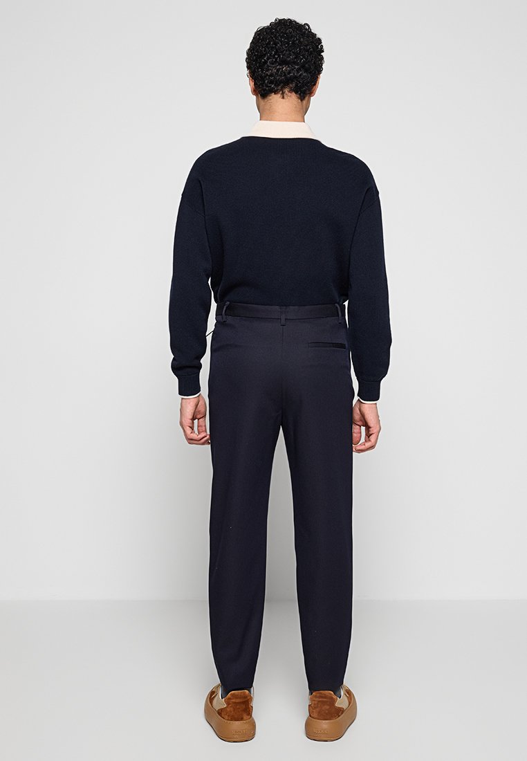 Emporio Armani SLIM FIT