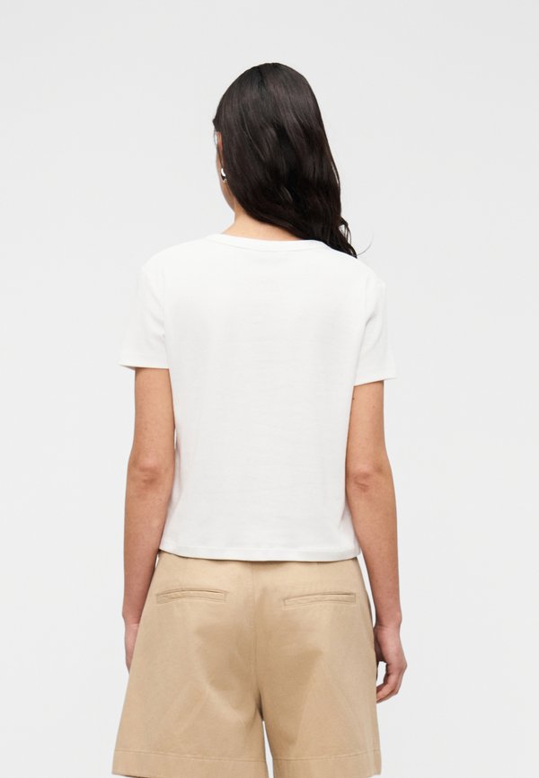 Tommy Hilfiger GOLD-TONE BUTTON SLIM T-SHIRT