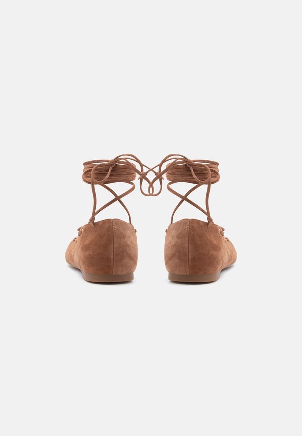 MICHAEL Michael Kors SHAE FLEX