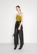 NA-KD THIN STRAP SINGLET