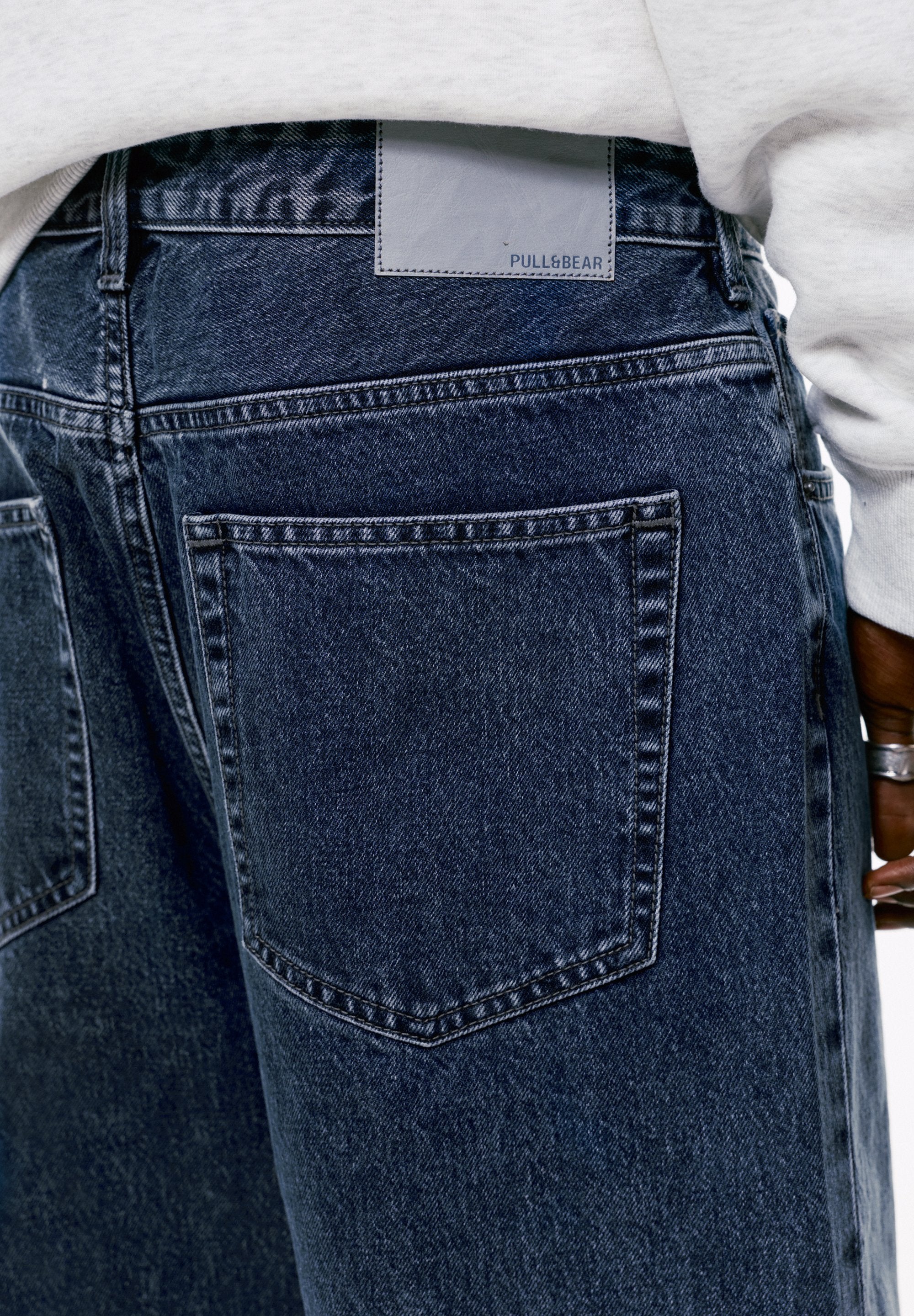 PULL&BEAR BAGGY