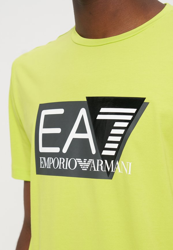 EA7 Emporio Armani