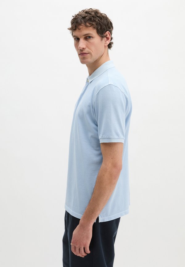Marc O'Polo SHORT SLEEVE SLITS AT HEM EMBROIDERY