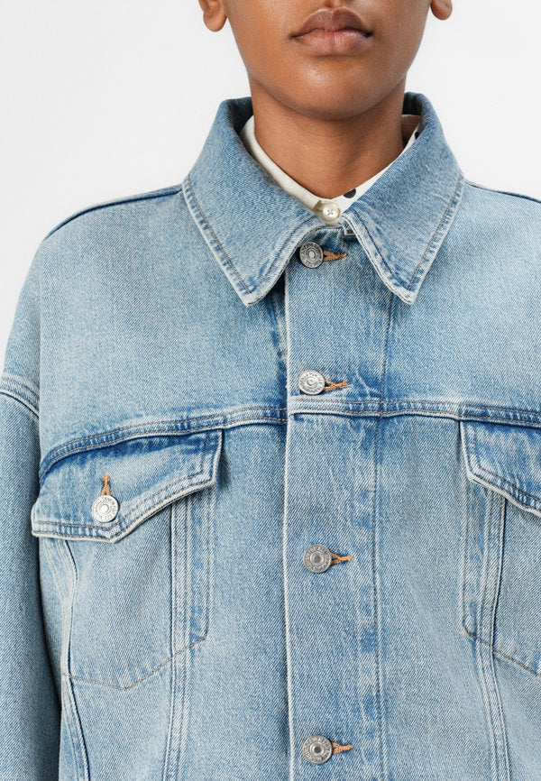 7 for all mankind OLI CROPPED TRUCKER