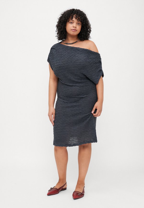 Vero Moda Curve VMCFIE ONE SHOULDER DRESS