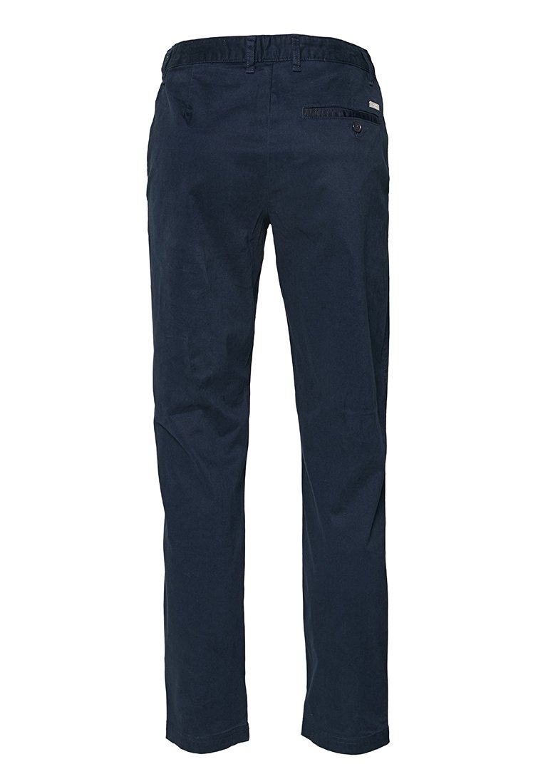REGULAR FIT Media 2