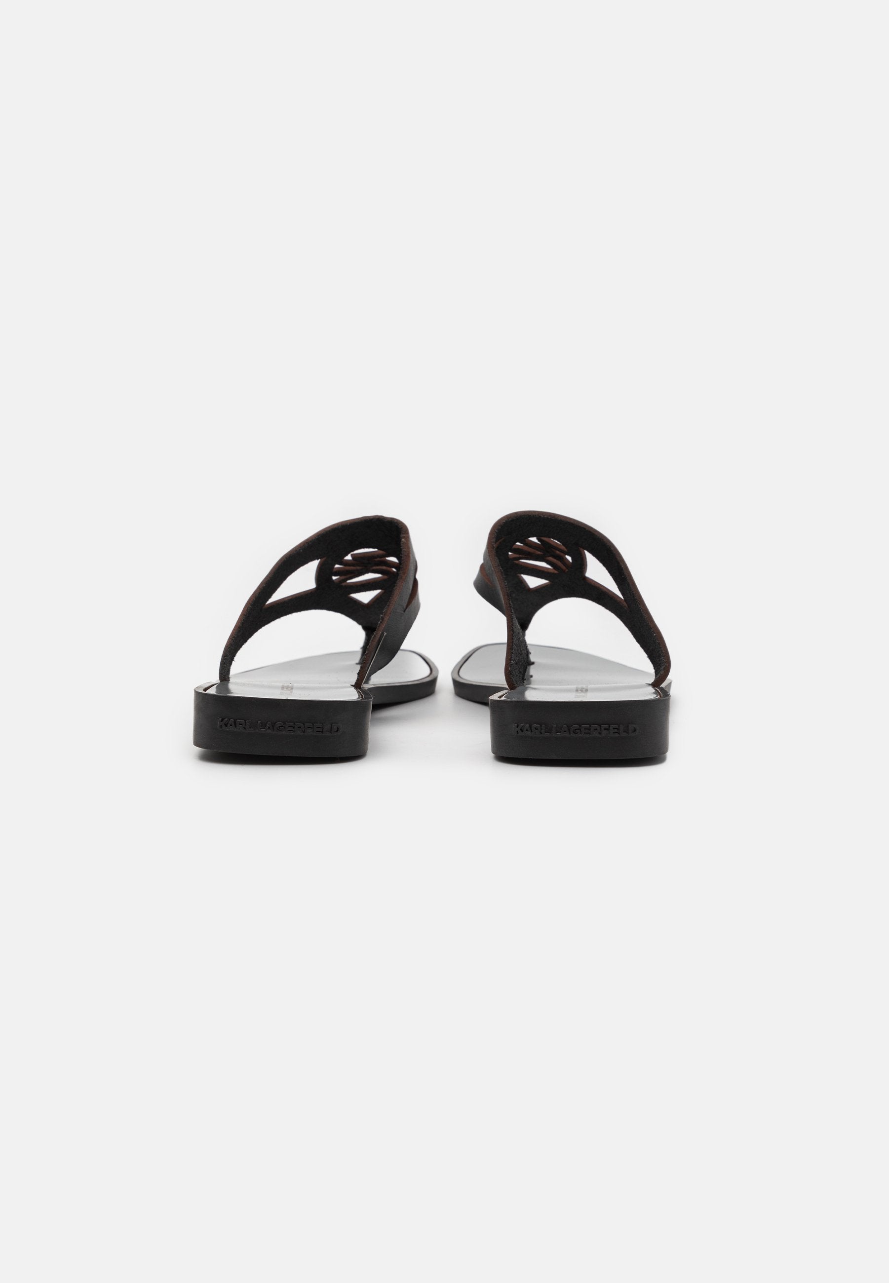 SKOOT II AUTOGRAPH THONG Media 3