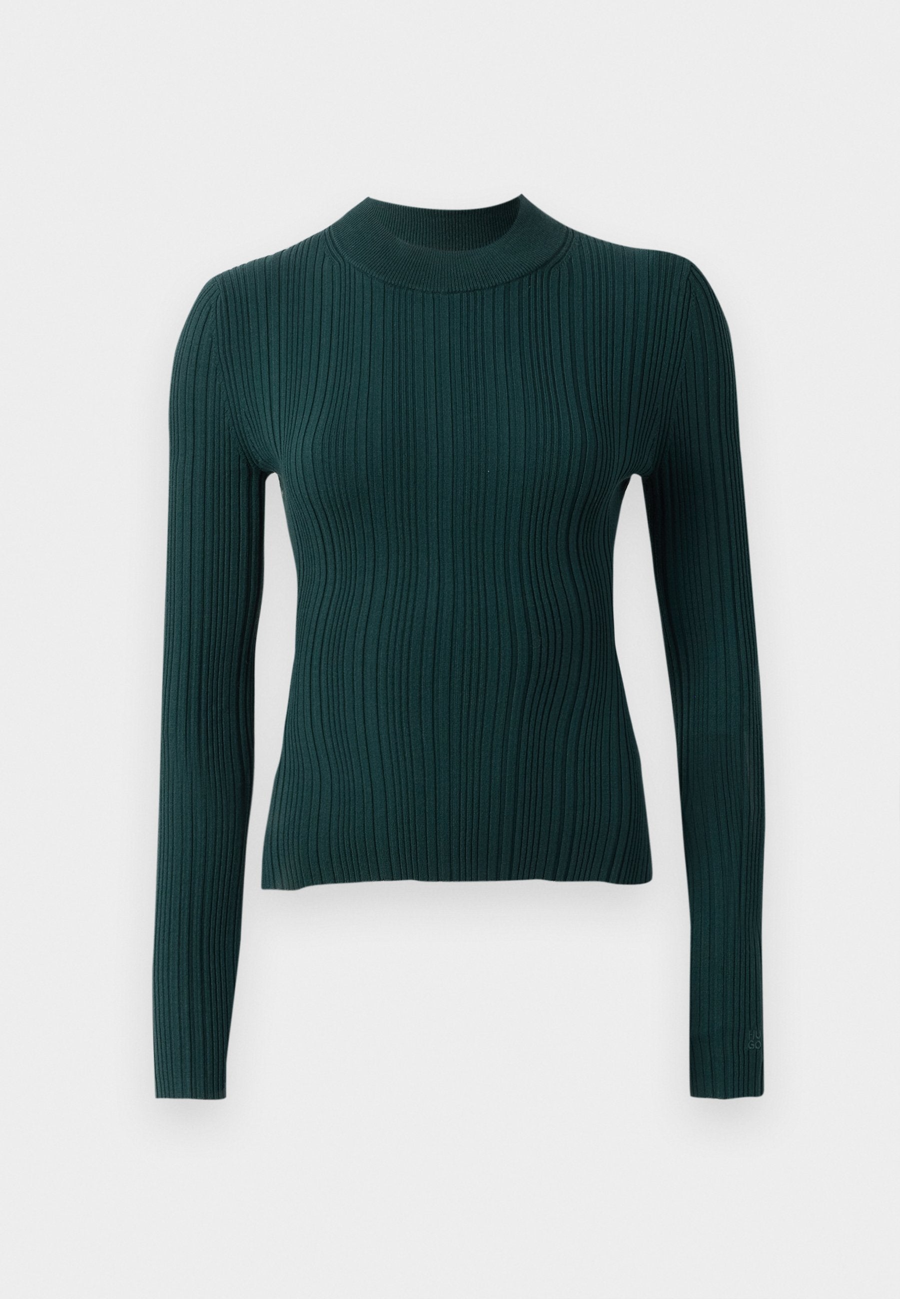 Dunkelgrün geripptes Langarmshirt mit einem Stehkragen, das ein eng anliegendes Design und strukturierter Stoff im gesamten Oberteil bietet.