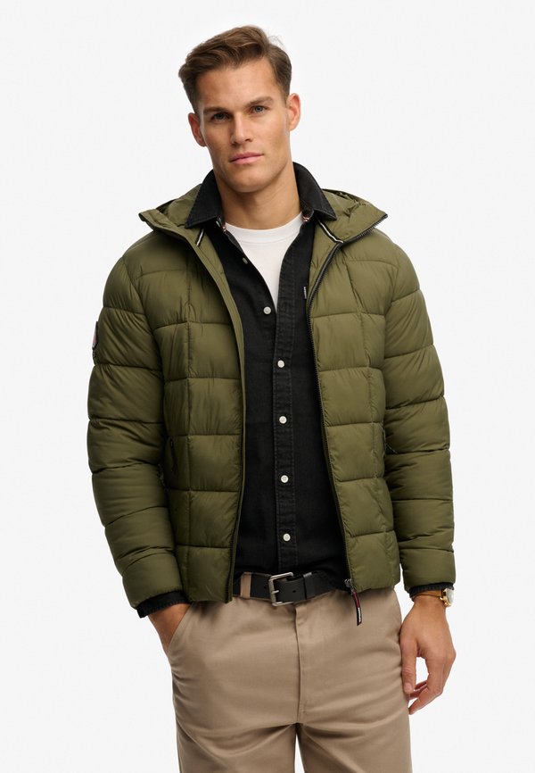 Superdry & Co HOODED BOX QUILT FUJI LITE  - Winter jacket - chive green