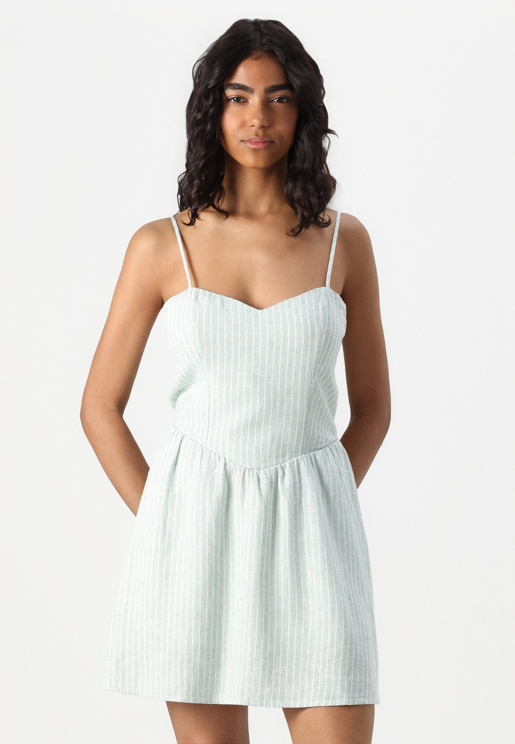 Hollister Co. BARE CLEAN SHORT