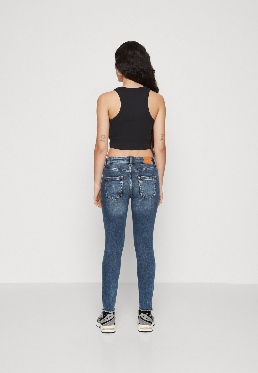 ONLBLUSH MID WAIST Media 4