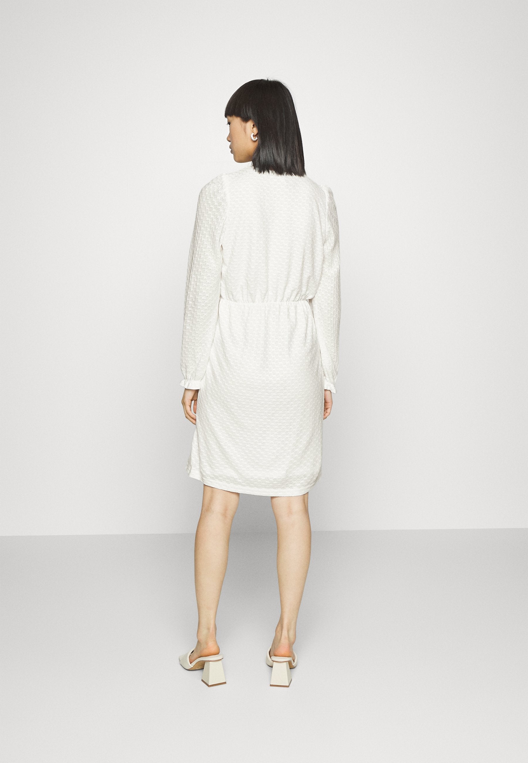 ONLSTEFFIE DRESS Media 4