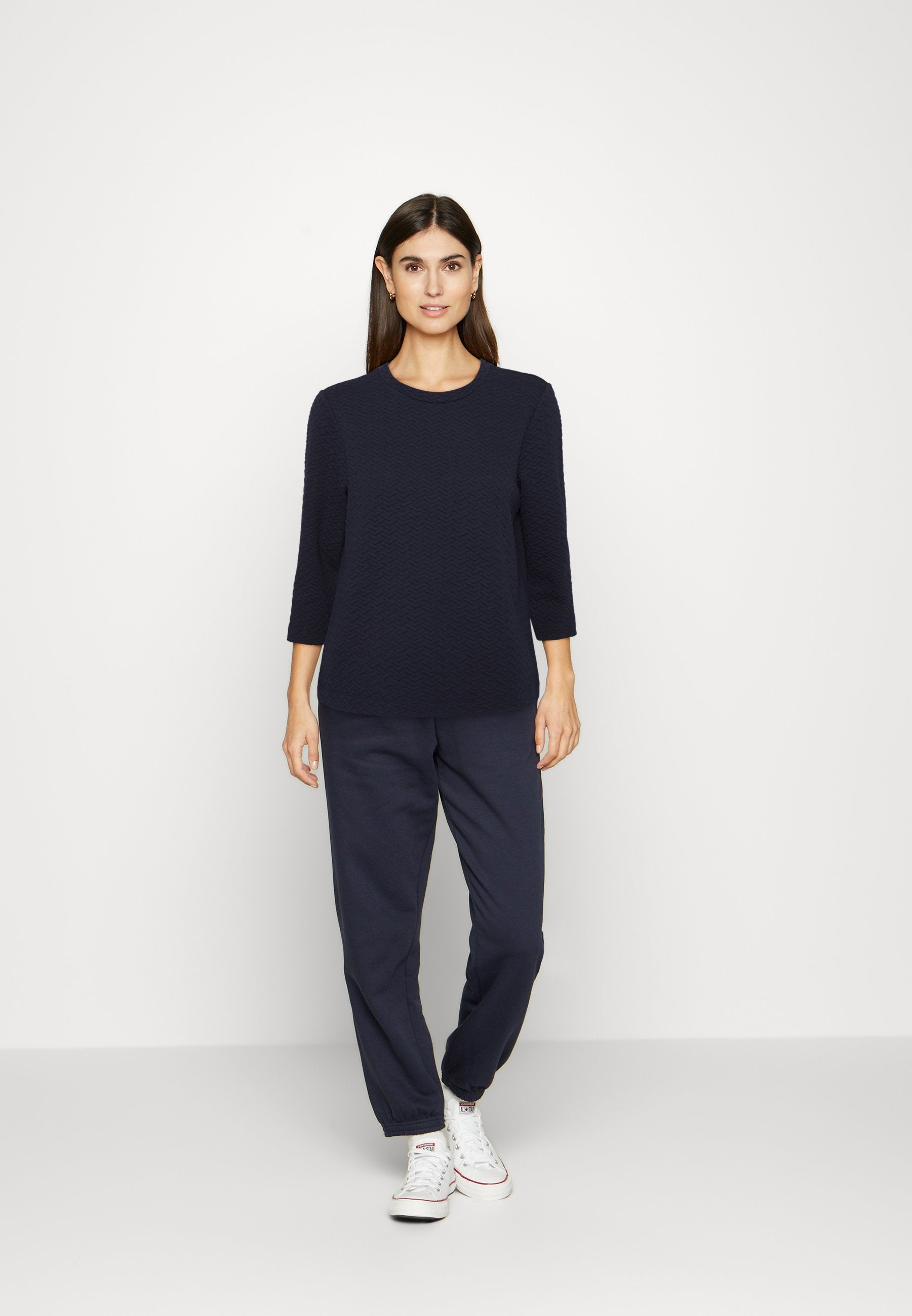 s.Oliver Sweatshirt Media 2