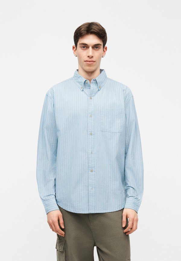 Element BUTTON DOWN REGULAR