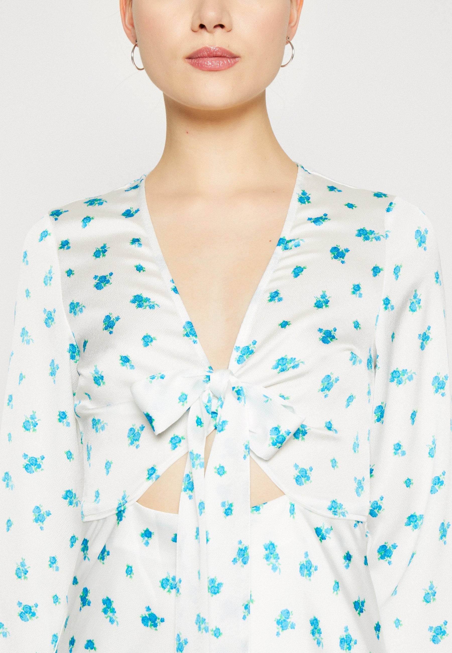 Gina Tricot TIE FRONT MIDI DRESS
