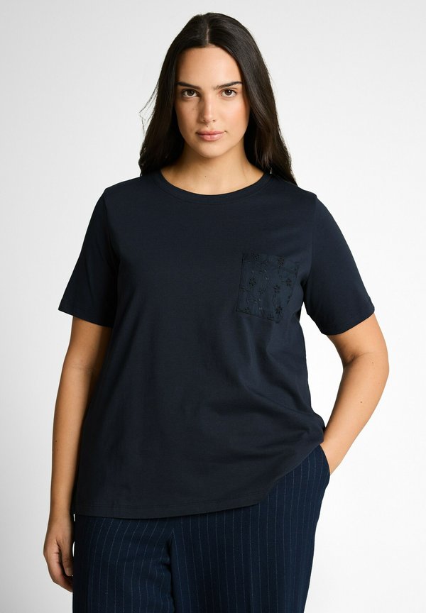 TOM TAILOR PLUS SIZE - BOXY FIT T-SHIRT MIT BRUSTTASCHE - Print T-shirt - sky captain blue