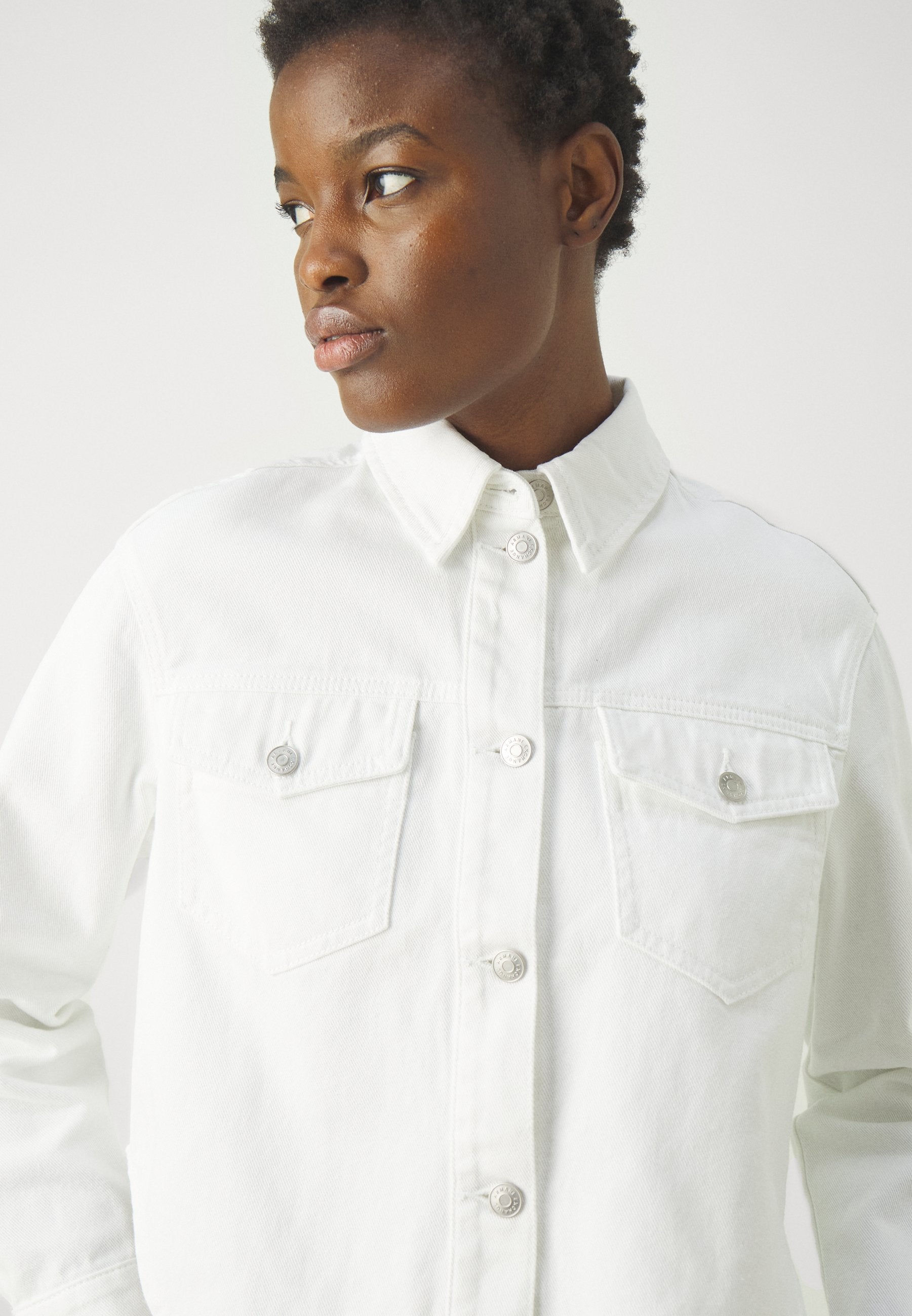 BLOUSON Media 5