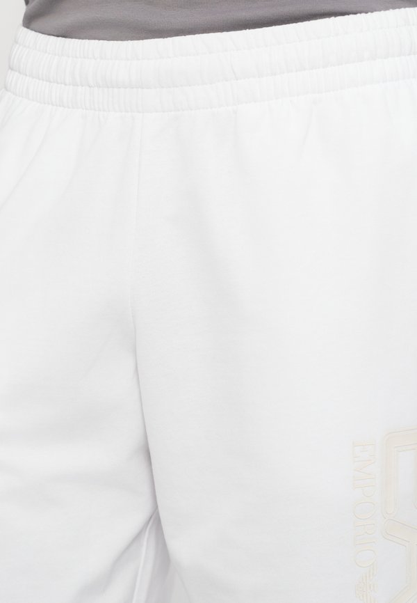 EA7 Emporio Armani