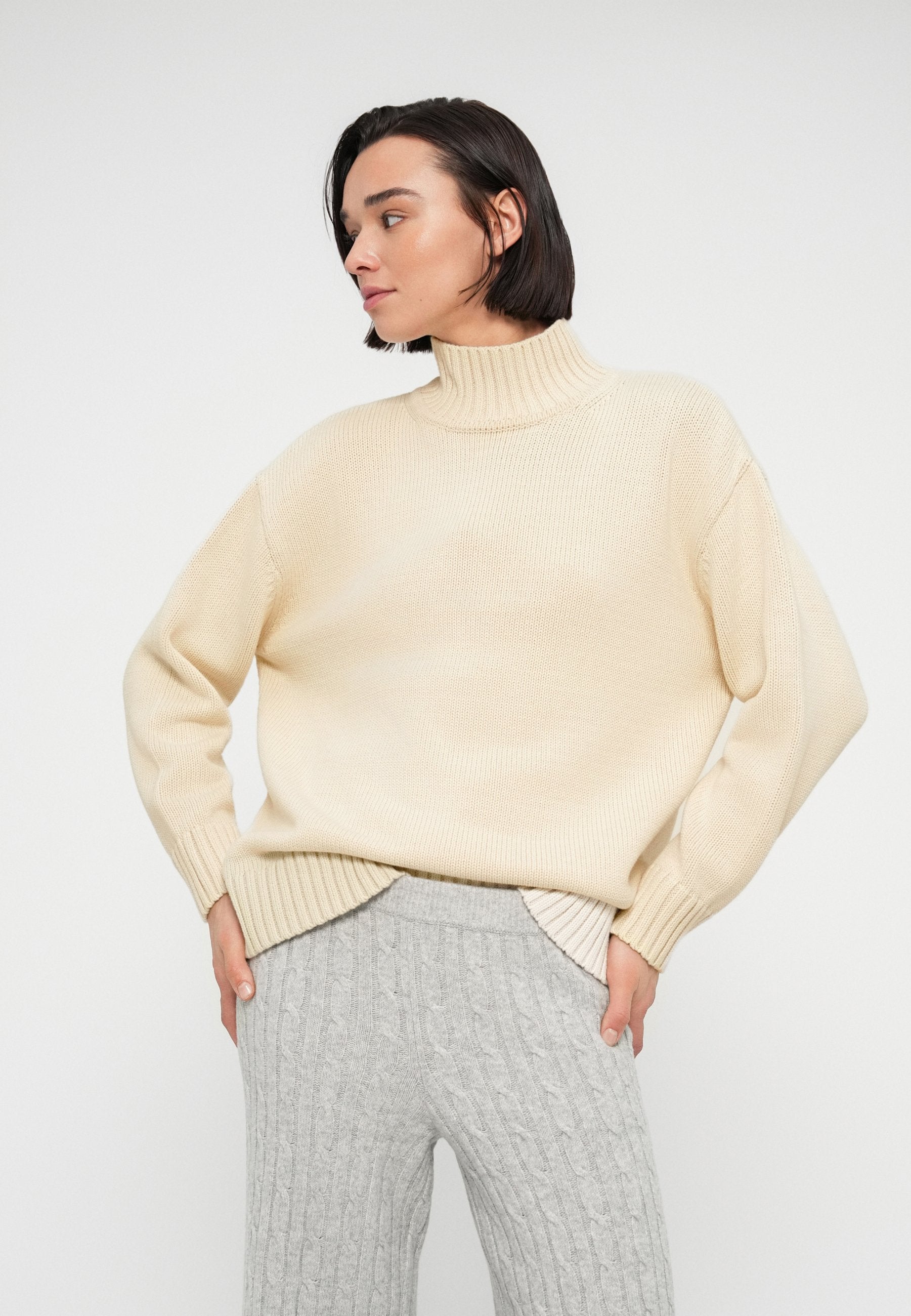 GAP MOCK NECK