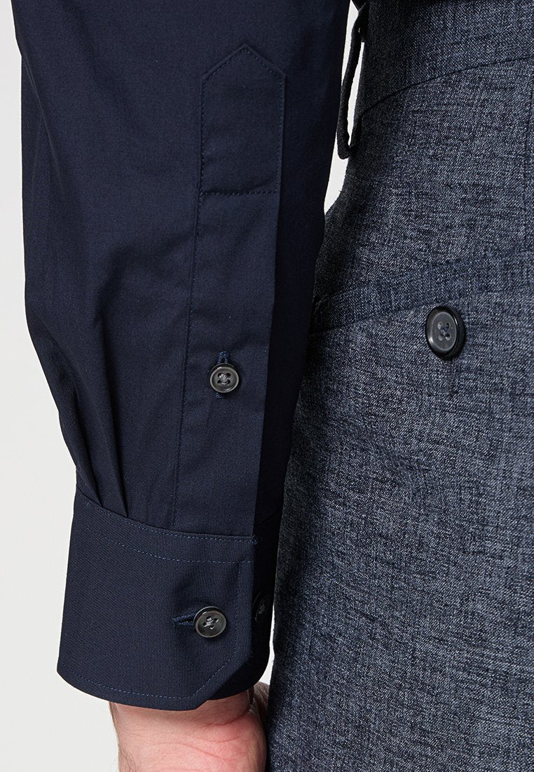Michael Kors SOLID SLIM FIT