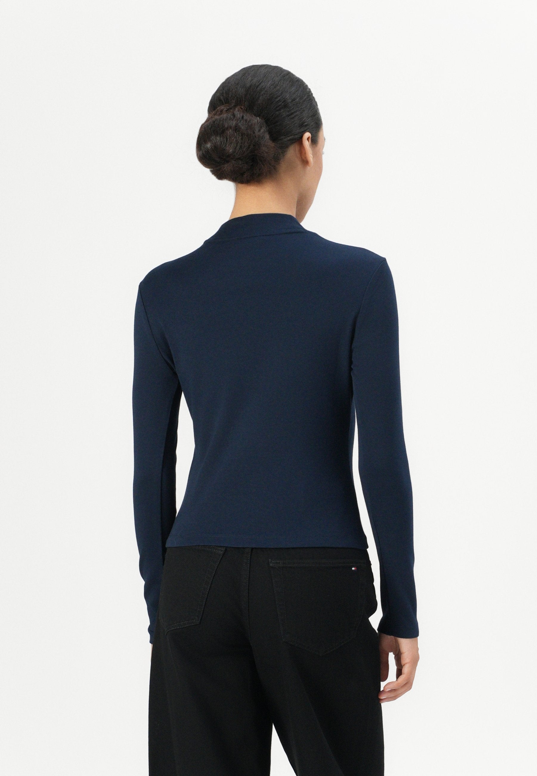 CODY MOCK SLIM FIT Media 4