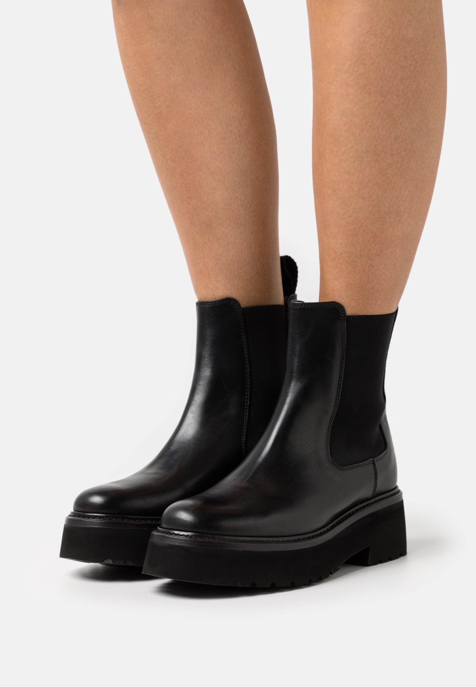 Grenson NOVA
