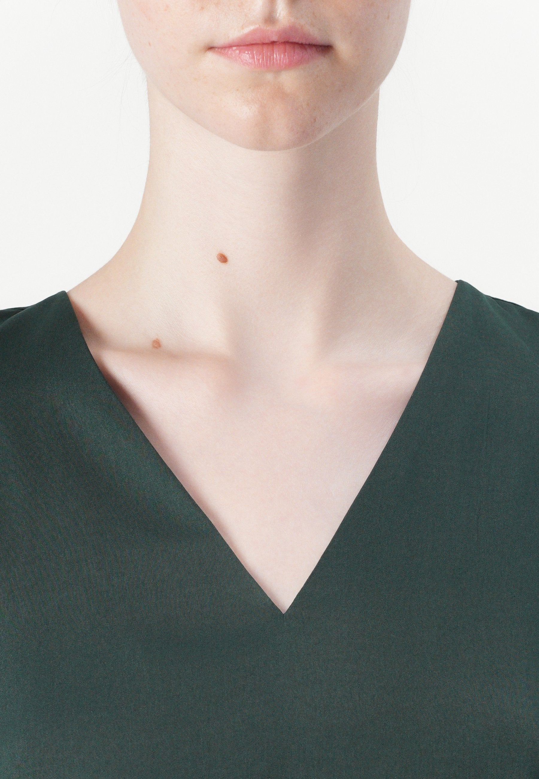 ONLY ONLLUCY LIFE V NECK