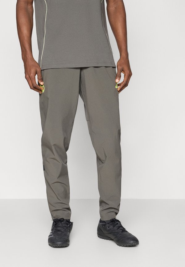 adidas Performance REAL MADRID C VISTECH P - Club wear - utility grey/semi frozen yellow