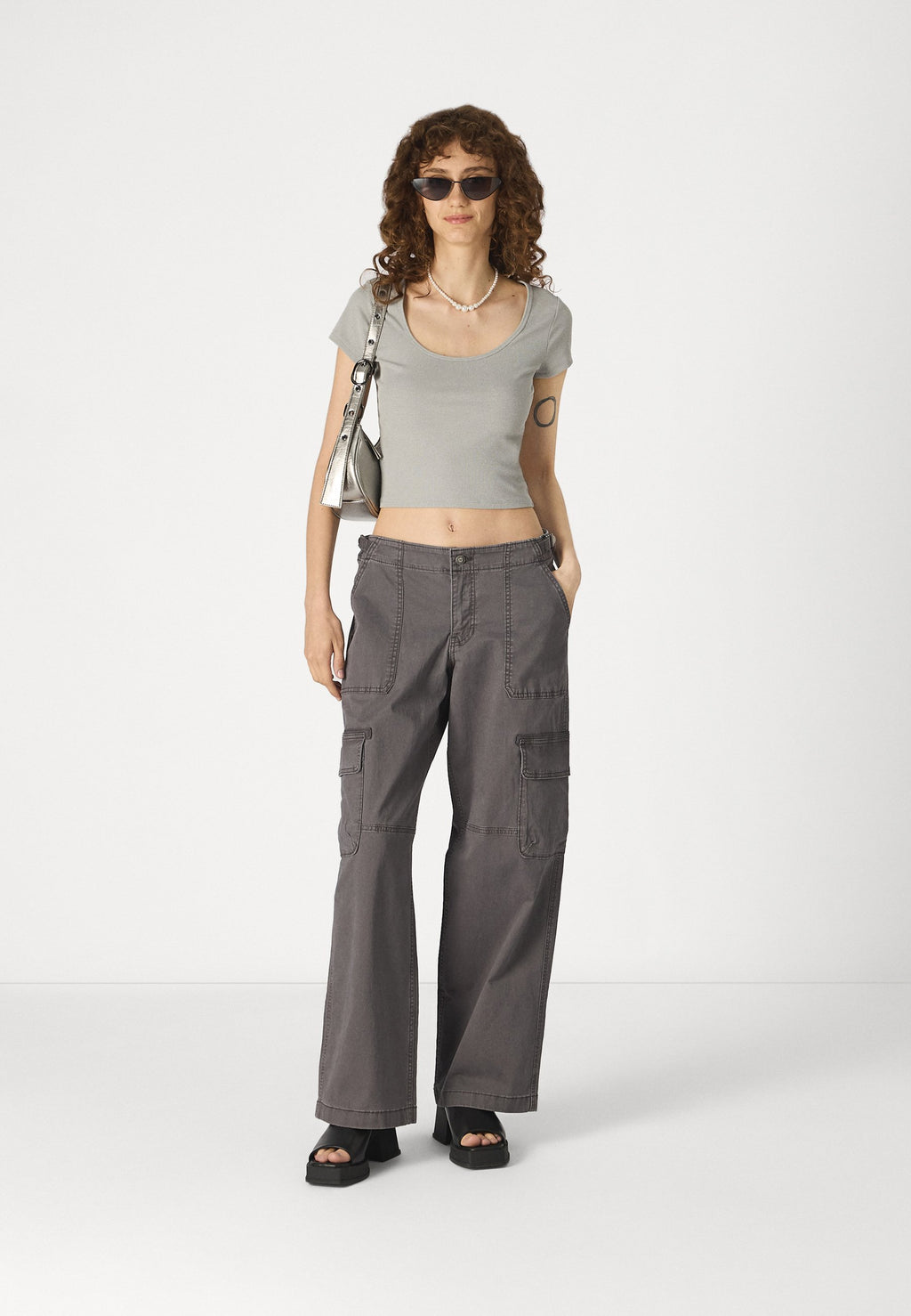 Hollister Co. CARGO BAGGY FIT