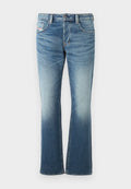 Blaue Jeans aus Denim mit einem ausladenden Design, einer ausgewaschenen Optik, fünf Taschen und kontrastierenden Nähten. Knopfverschluss am Bund.
