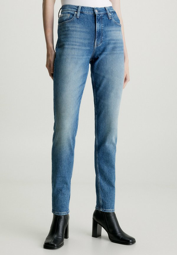 Calvin Klein Jeans MOM