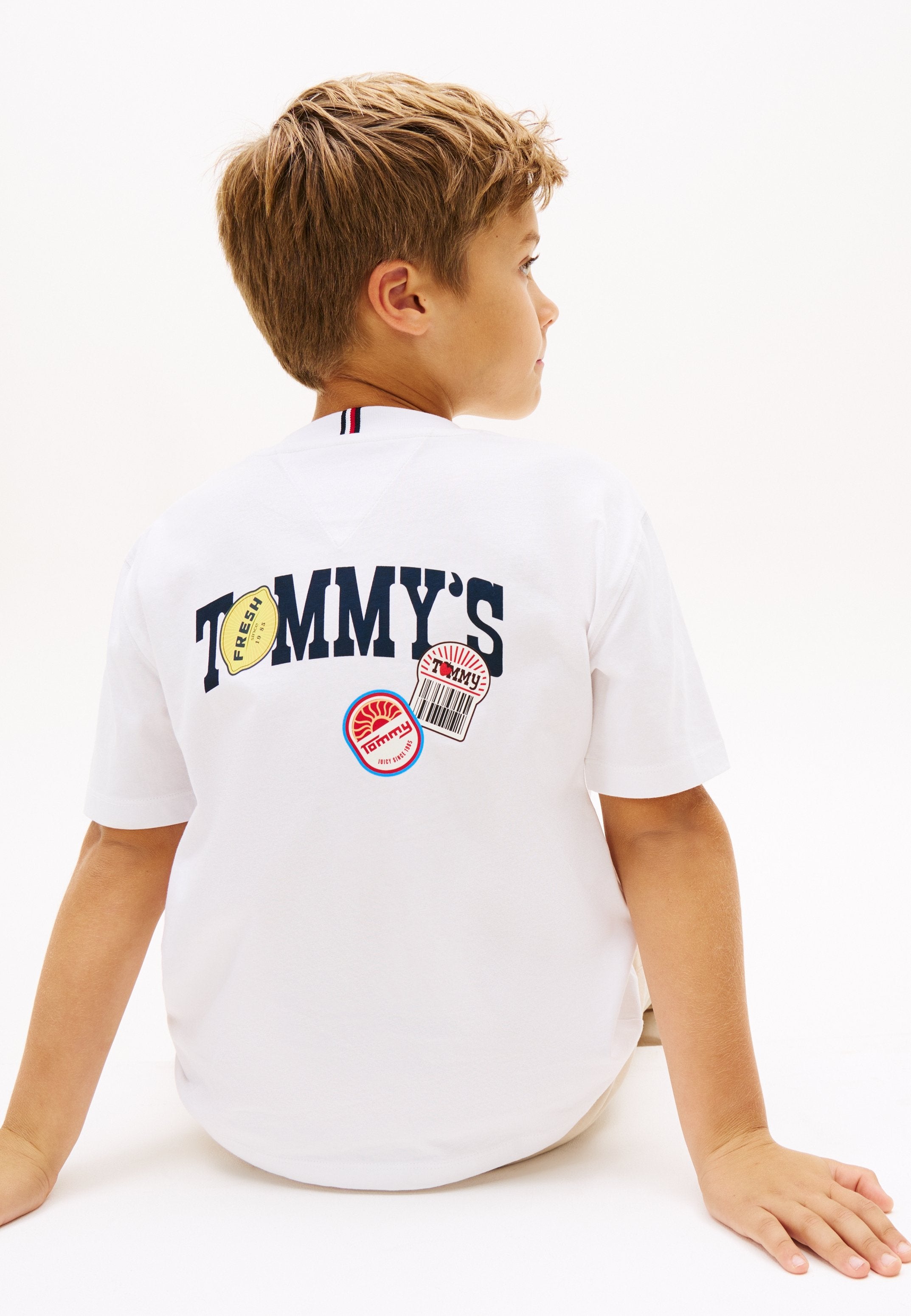 STICKER PRINT BACK GRAPHIC JERSEY T-SHIRT Media 5